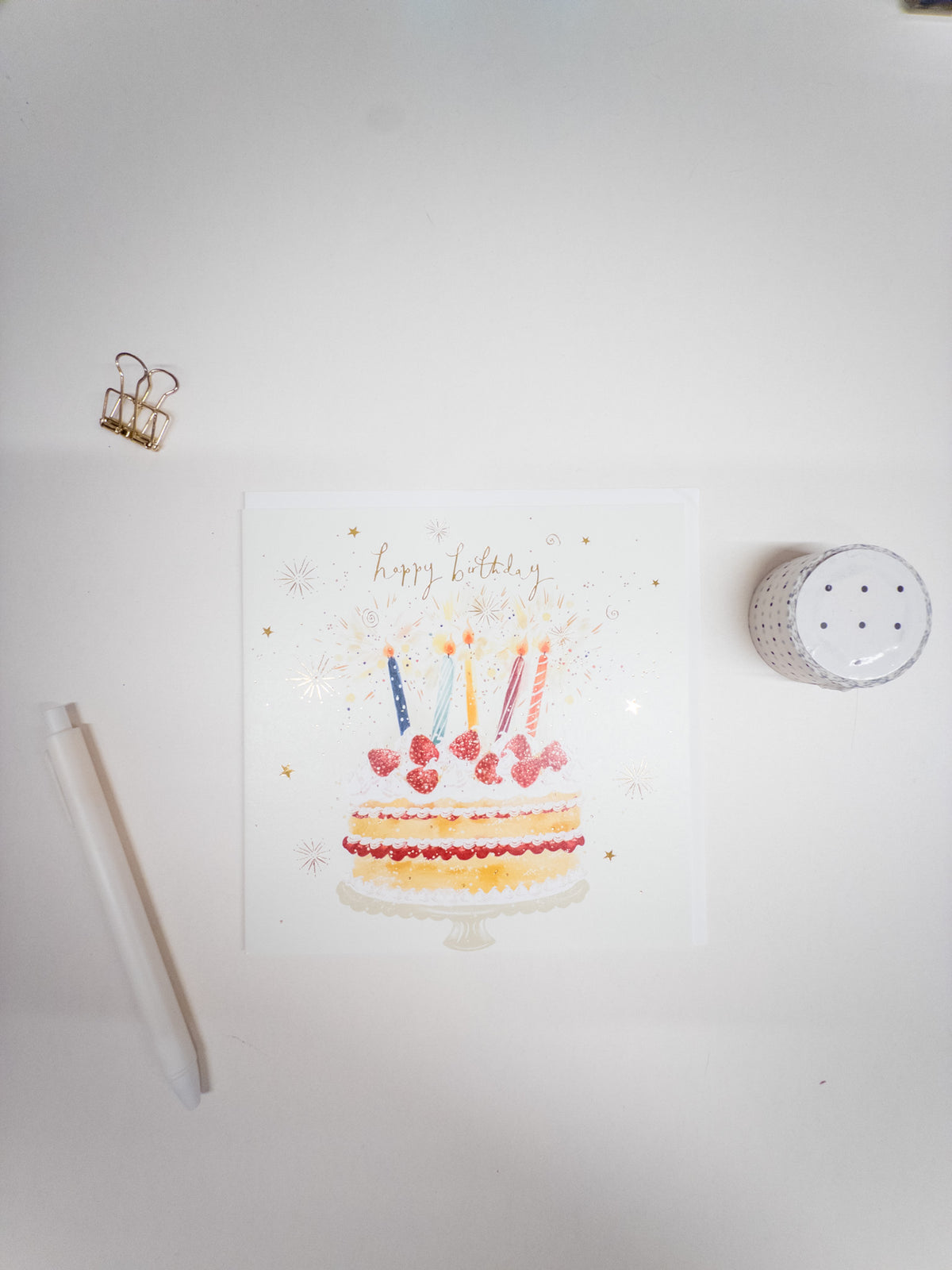 Κάρτα “Sparkling Strawberry Cake Birthday”