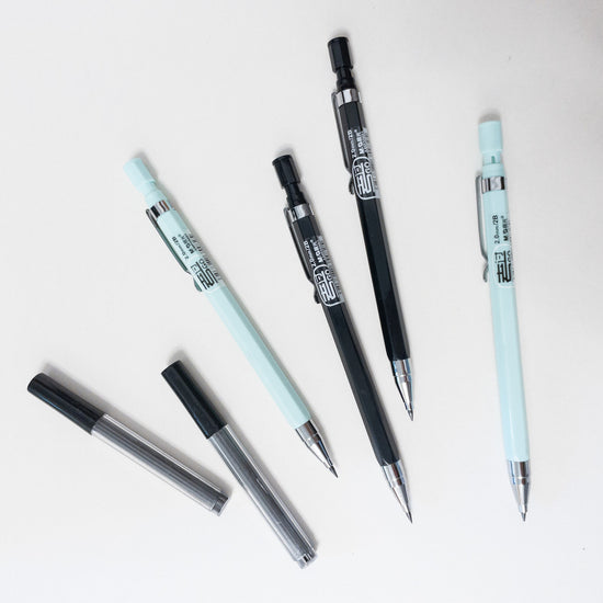 Μηχανικό Μολύβι 2.0mm με Ενσωματωμένη Ξύστρα & Ανταλλακτικές Μύτες