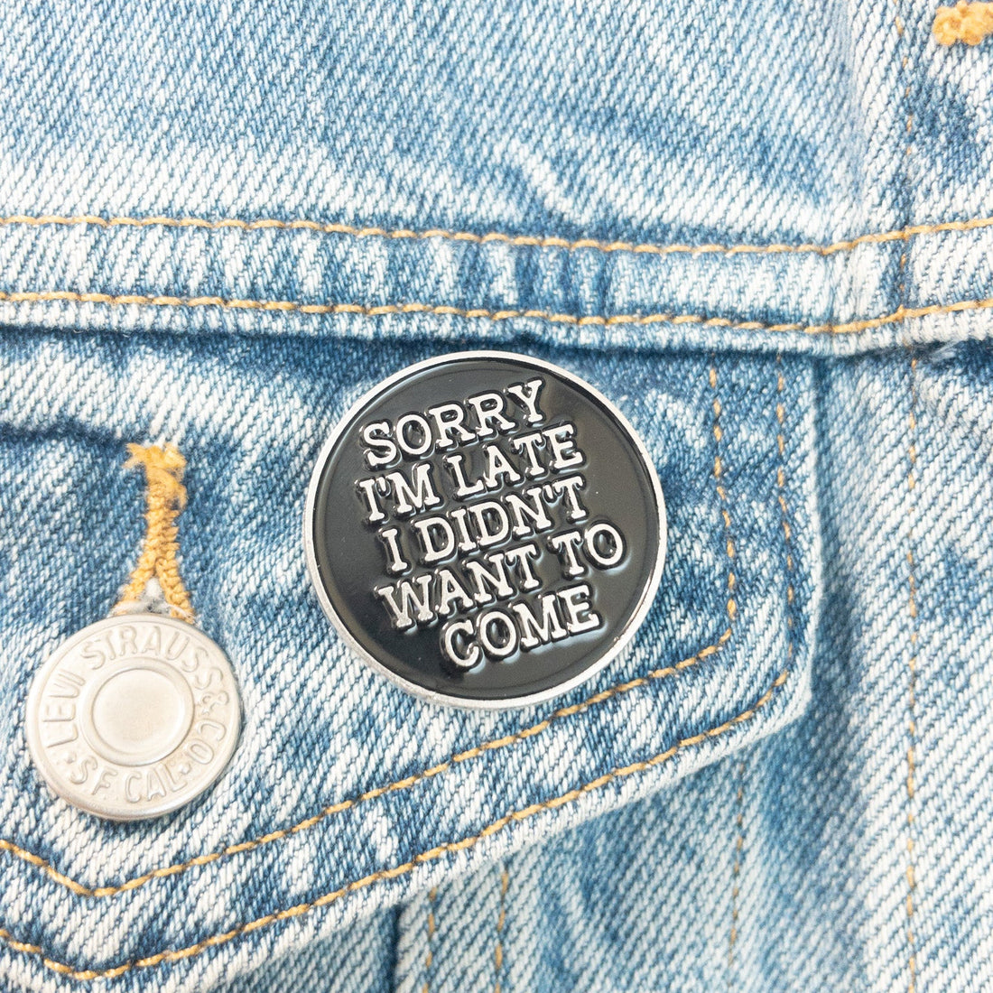 Κονκάρδα ‘Sorry I’m Late’