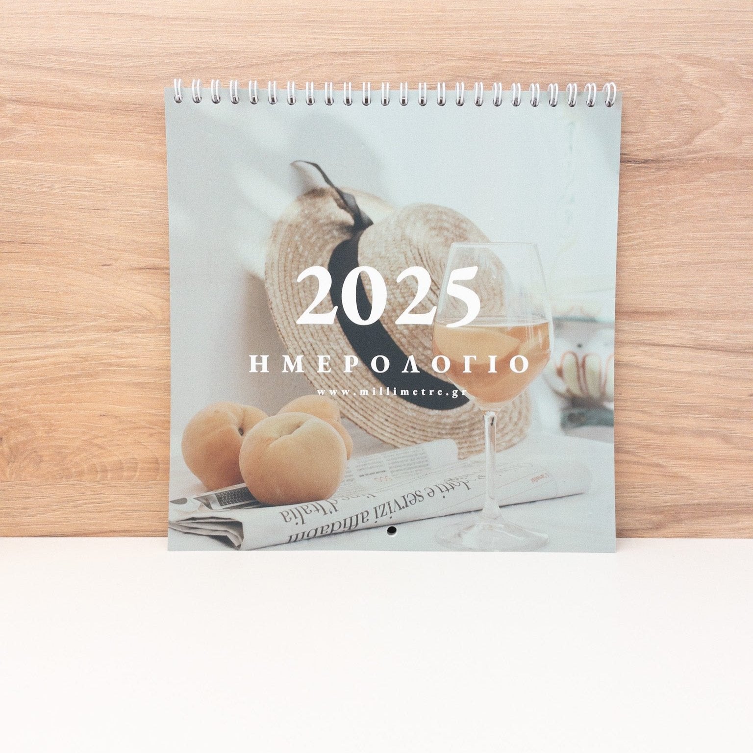 FREE Ημερολόγιο τοίχου Millimetre 2025 21x21εκ