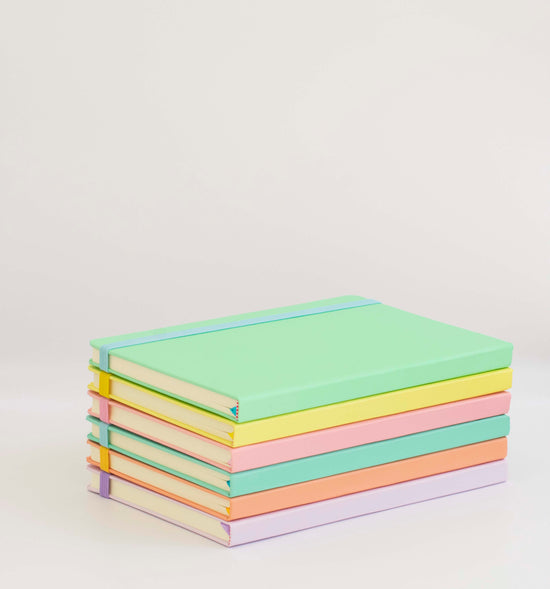 Σημειωματάριο χρωματιστό με λάστιχο διάφορα χρώματα